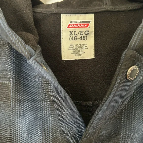 Dickies Blue and Black Plaid Men's hooded fleece lined Jacket - Picture 3 of 7